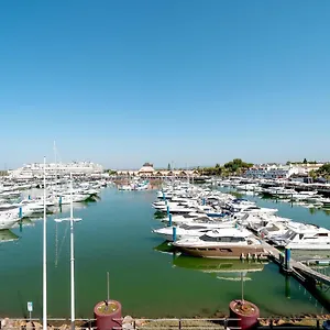 Marina Pearl - View To Marina Apartment